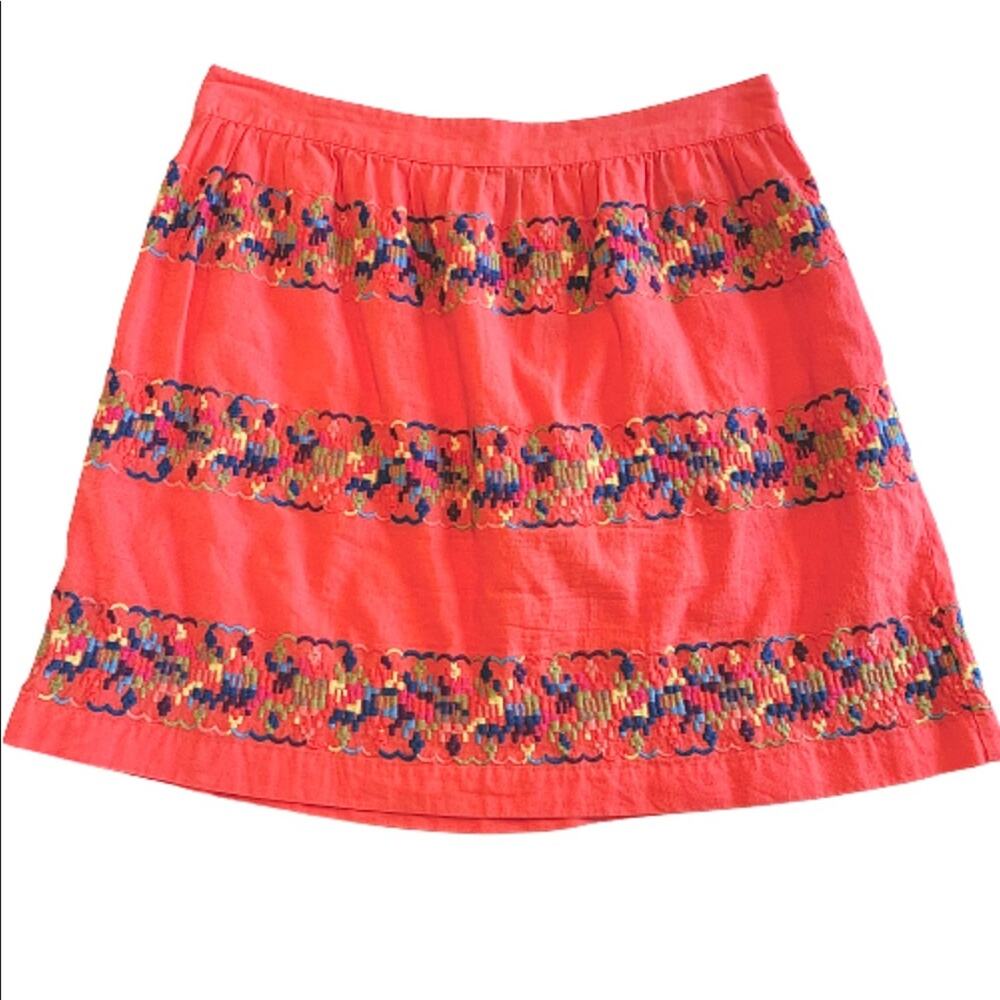 Tommy Hilfiger Womens coral skirt, embroidered, size 6